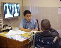 跟进肺科病人病情进展 